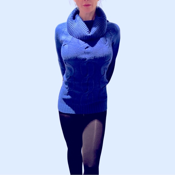 Blue pull-over - Picture 5 of 12